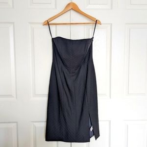 Gorgeous Banana Republic strapless little black dress with boning in top, size 8